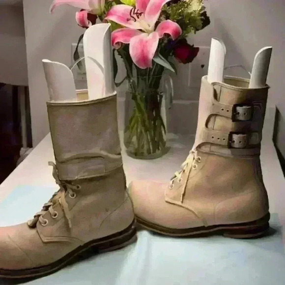 VINTAGE KOREAN WAR "Bunny Boots"  A R Hyde & Sons Boots - Picture 8 of 14